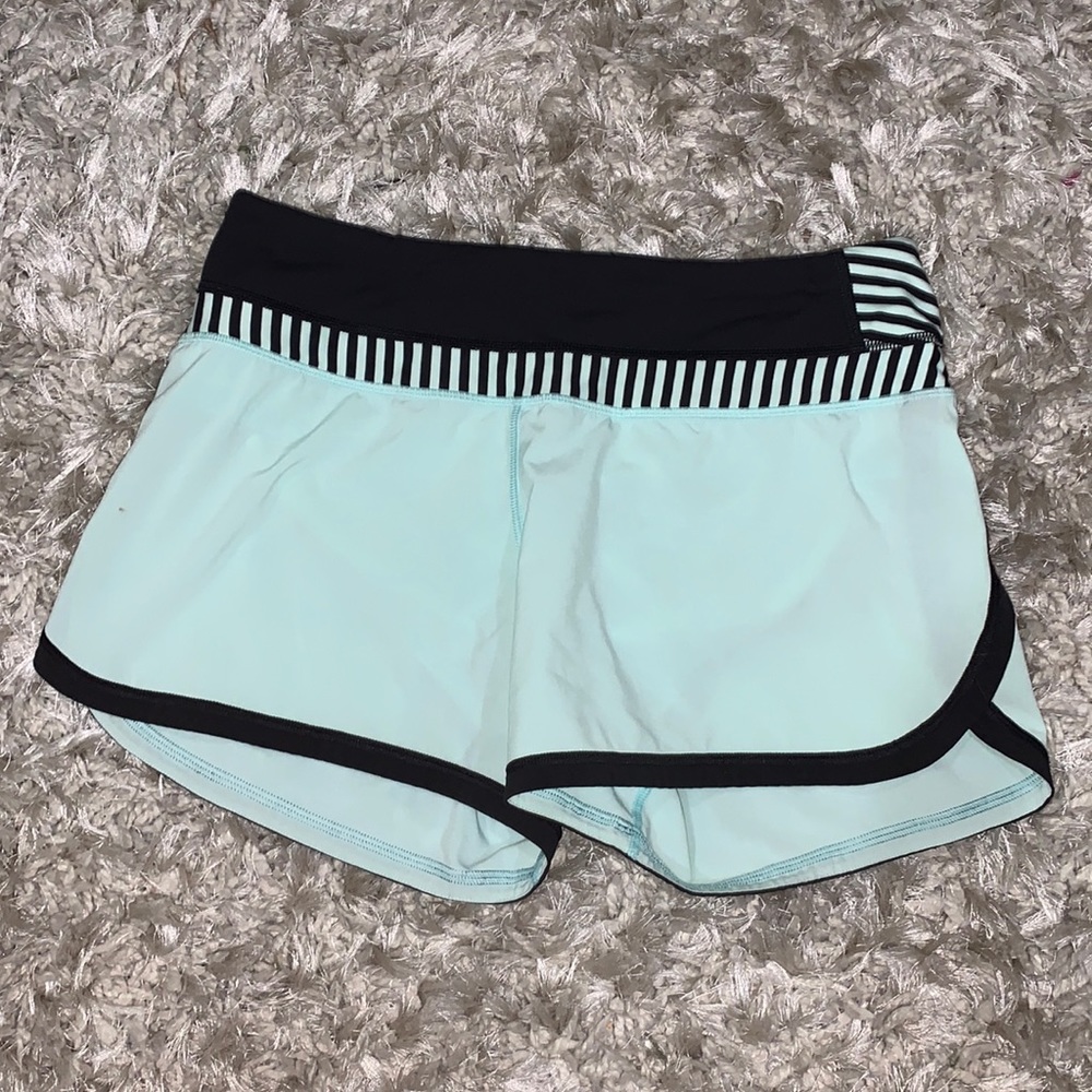 Lululemon Shorts Size 6